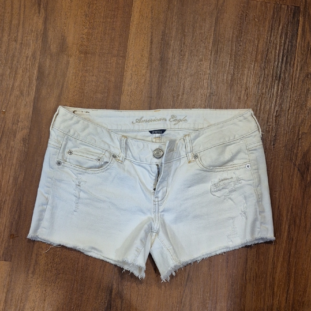 American Eagle Outfitters White Jean Shorts Distressed Mid-Thigh